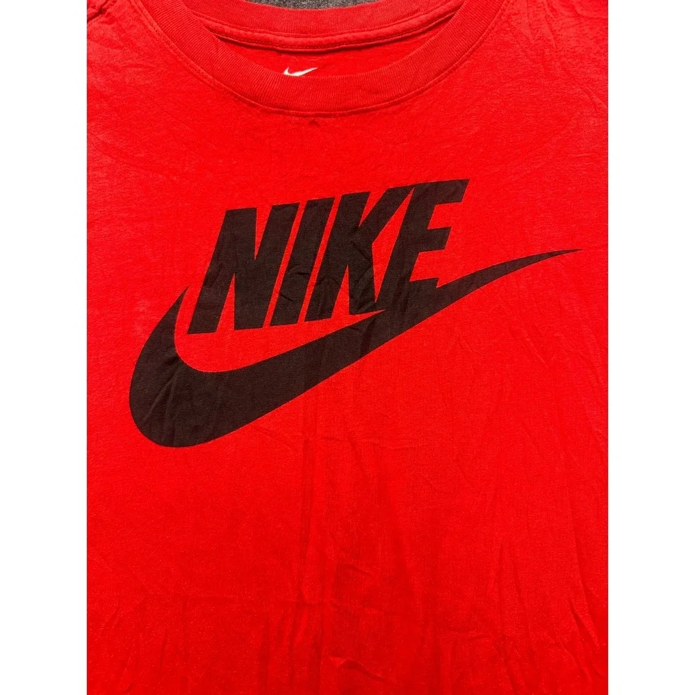 Nike Tee Shirt Mens Large Red Swoosh Graphic Print Logo Crew Neck Short Sleeve